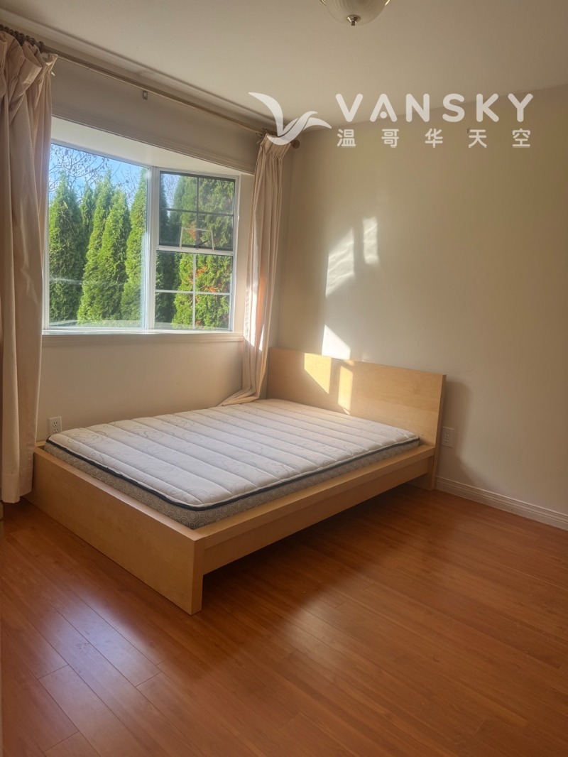 251030144325_bed room 3.jpeg